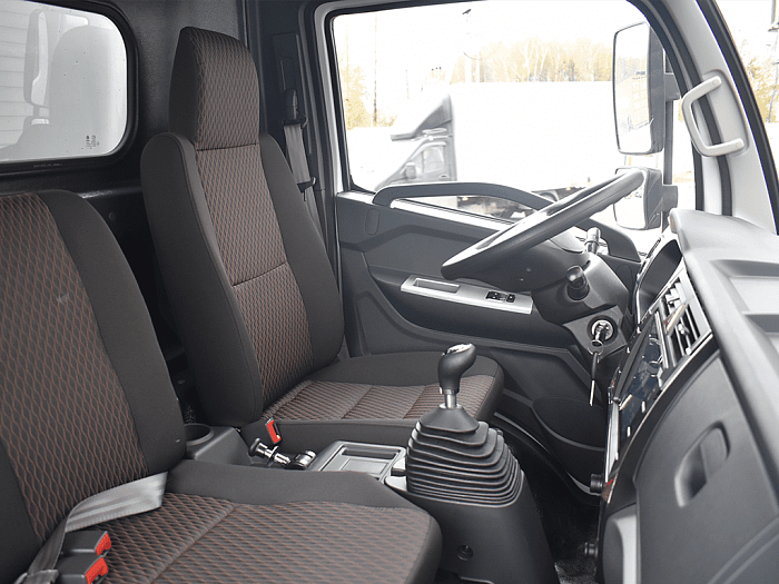 Тентованный фургон DongFeng Z55L